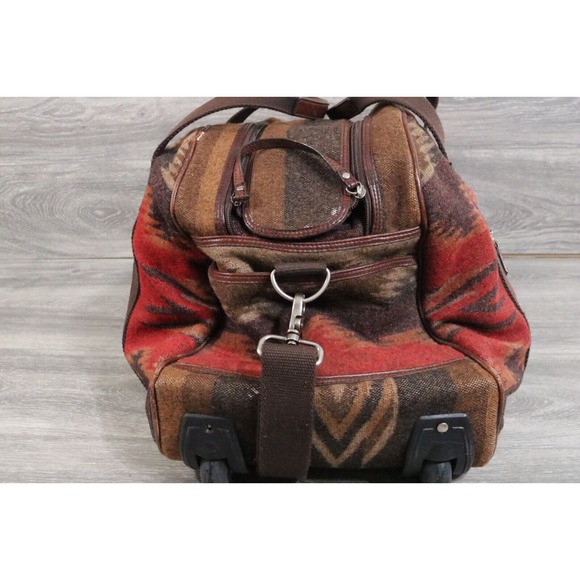 RARE PENDLETON Southwestern Aztec Blanket Wool Duffle Weekender Bag Wheels - Picture 5 of 16